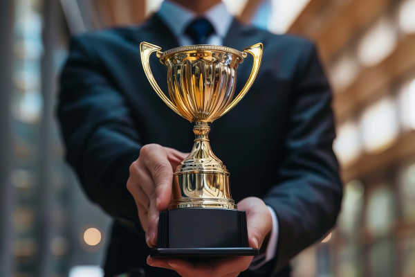 trophy-8676528_1920.jpg